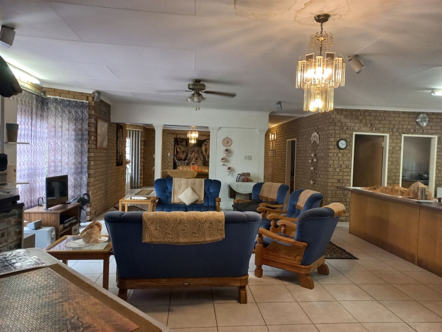 5 Bedroom Property for Sale in Cashan North West